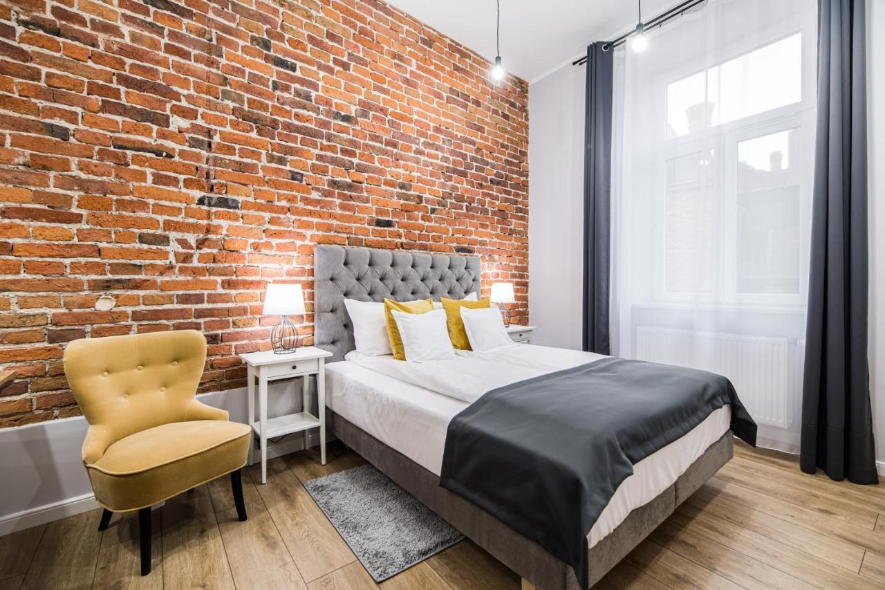 Attractive Apartment Oldtown Near Thetrain Station Krakow Exterior photo