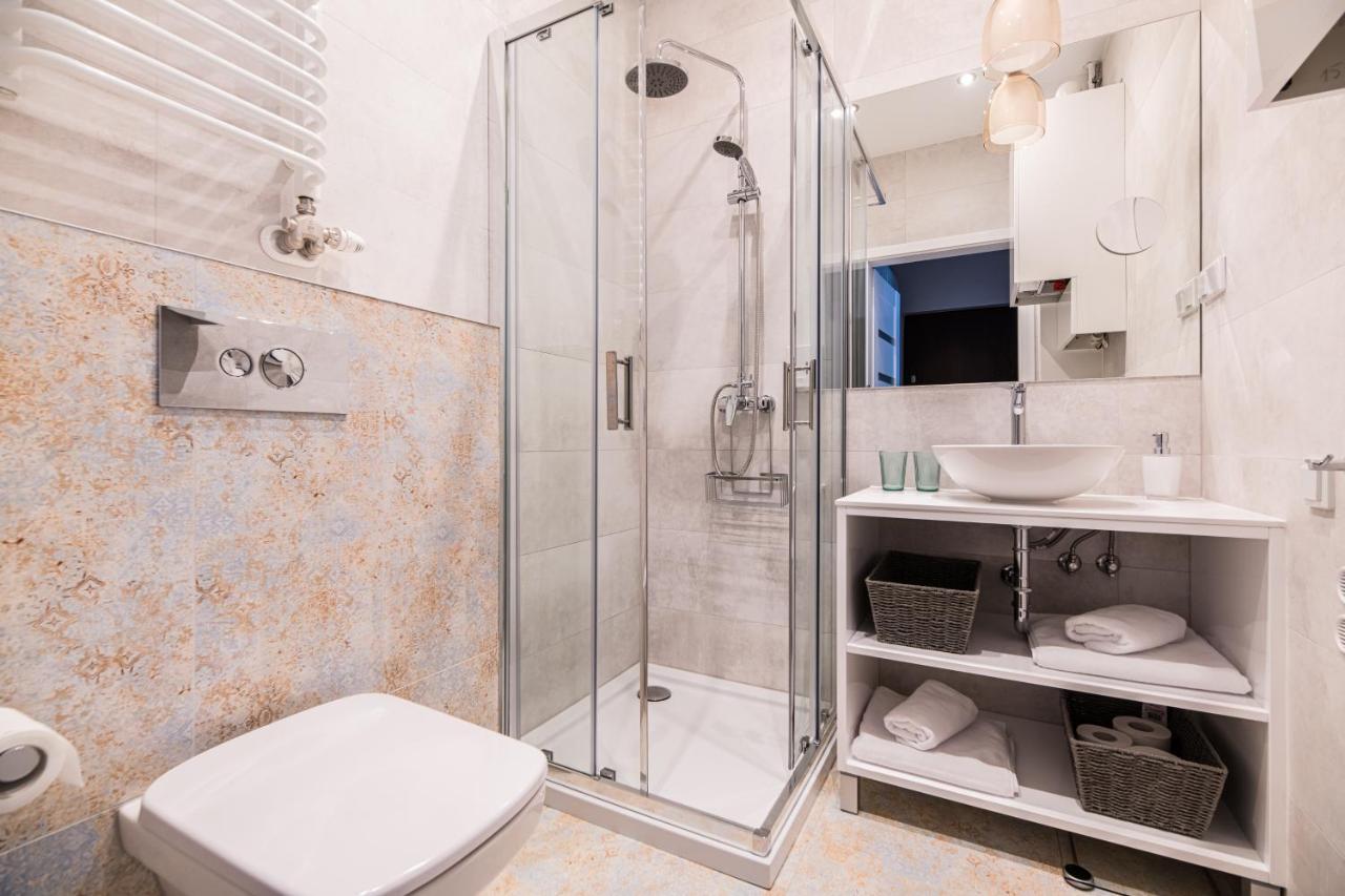 Attractive Apartment Oldtown Near Thetrain Station Krakow Exterior photo